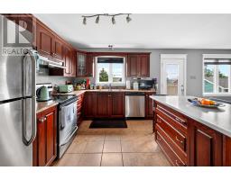 86 Hollyberry Drive thumbnail 12