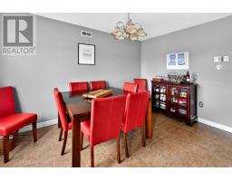 86 Hollyberry Drive thumbnail 14