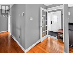 86 Hollyberry Drive thumbnail 18
