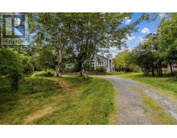 40 Monument Road thumbnail 4