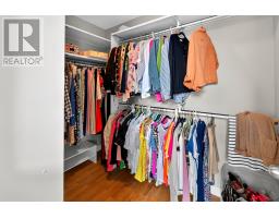 86 Hollyberry Drive thumbnail 25