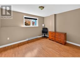 86 Hollyberry Drive thumbnail 29