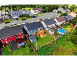 86 Hollyberry Drive thumbnail 5