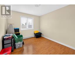 86 Hollyberry Drive thumbnail 26