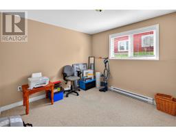 86 Hollyberry Drive thumbnail 35