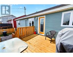 86 Hollyberry Drive thumbnail 44