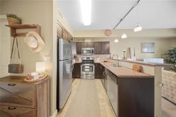 404 100 Creek Bend Road, Winnipeg, MB R2N0G1 Photo 9