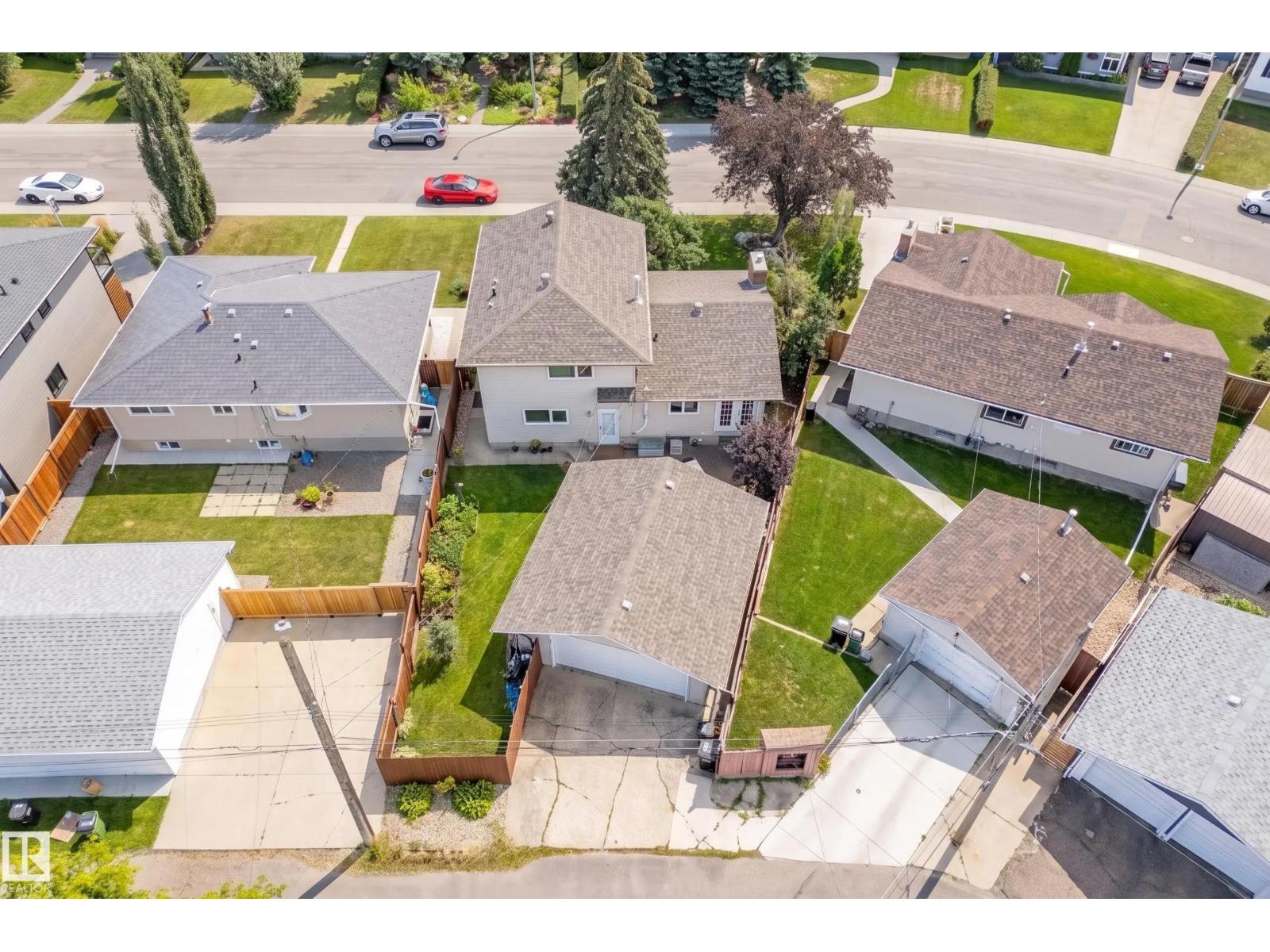 8818 161 ST NW - 41