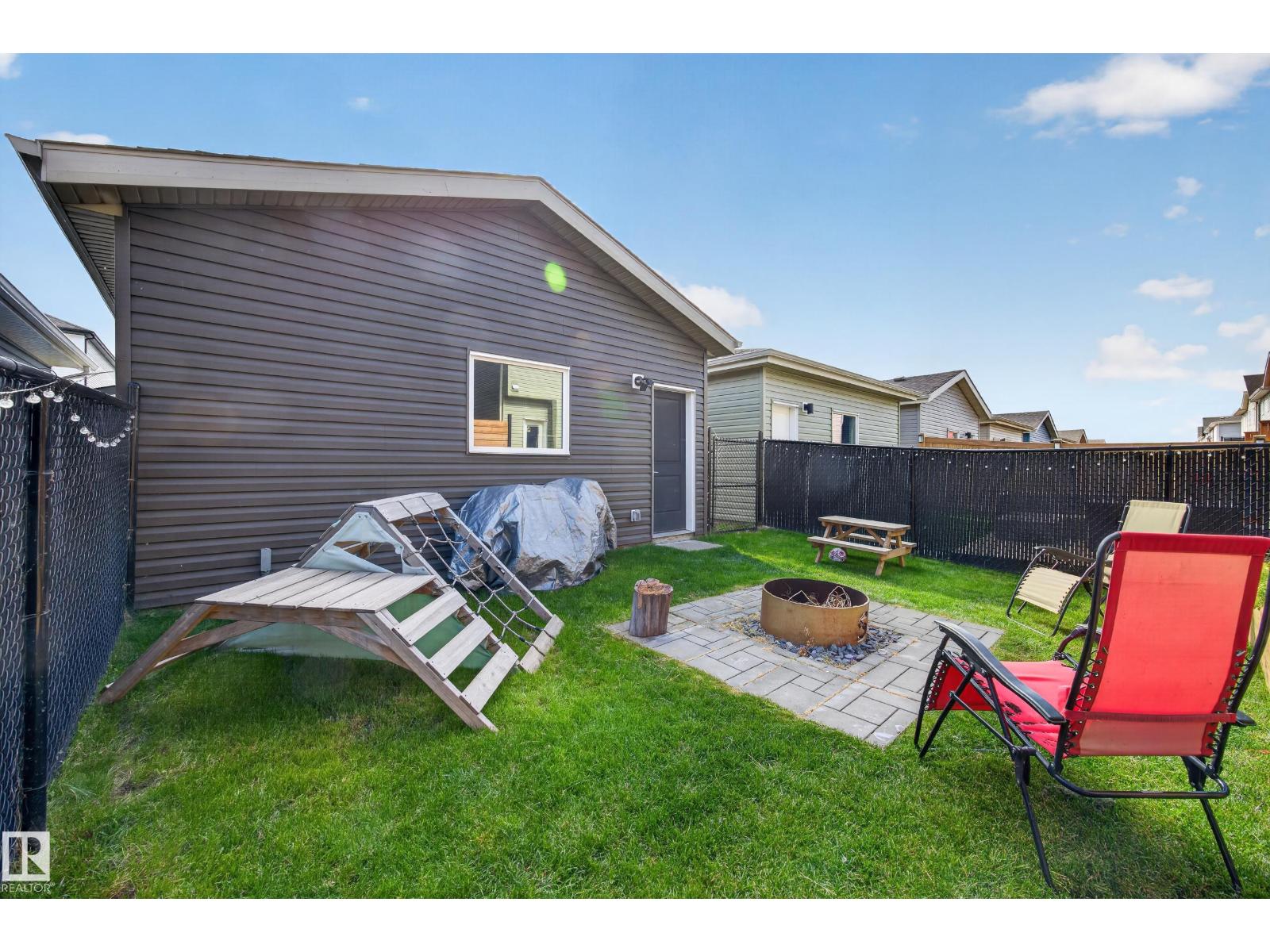 635 MEADOWVIEW DR - 62