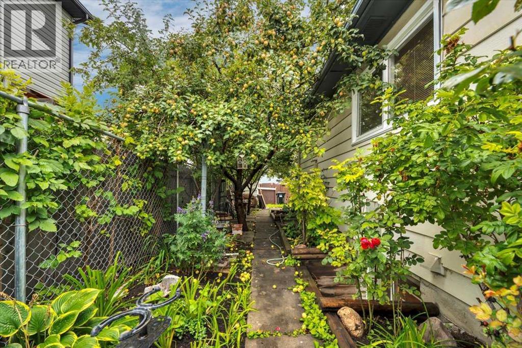 3531 42 Street NE - 27