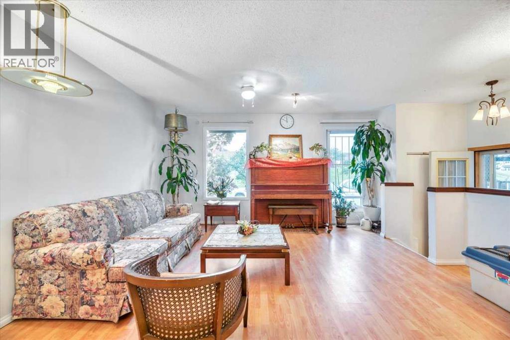 3531 42 Street NE - 5