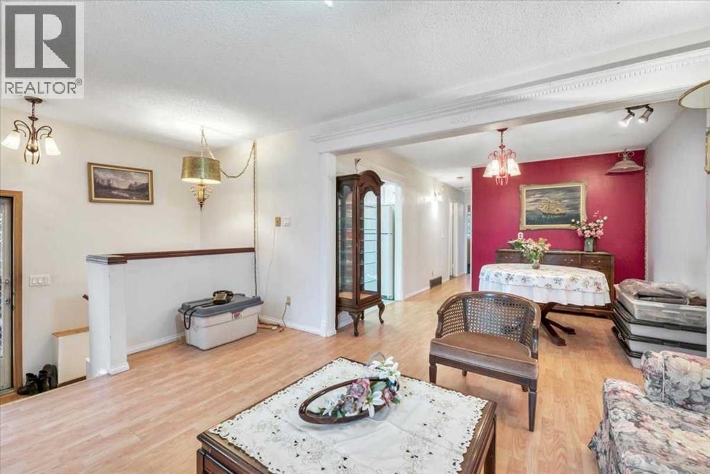 3531 42 Street NE - 4