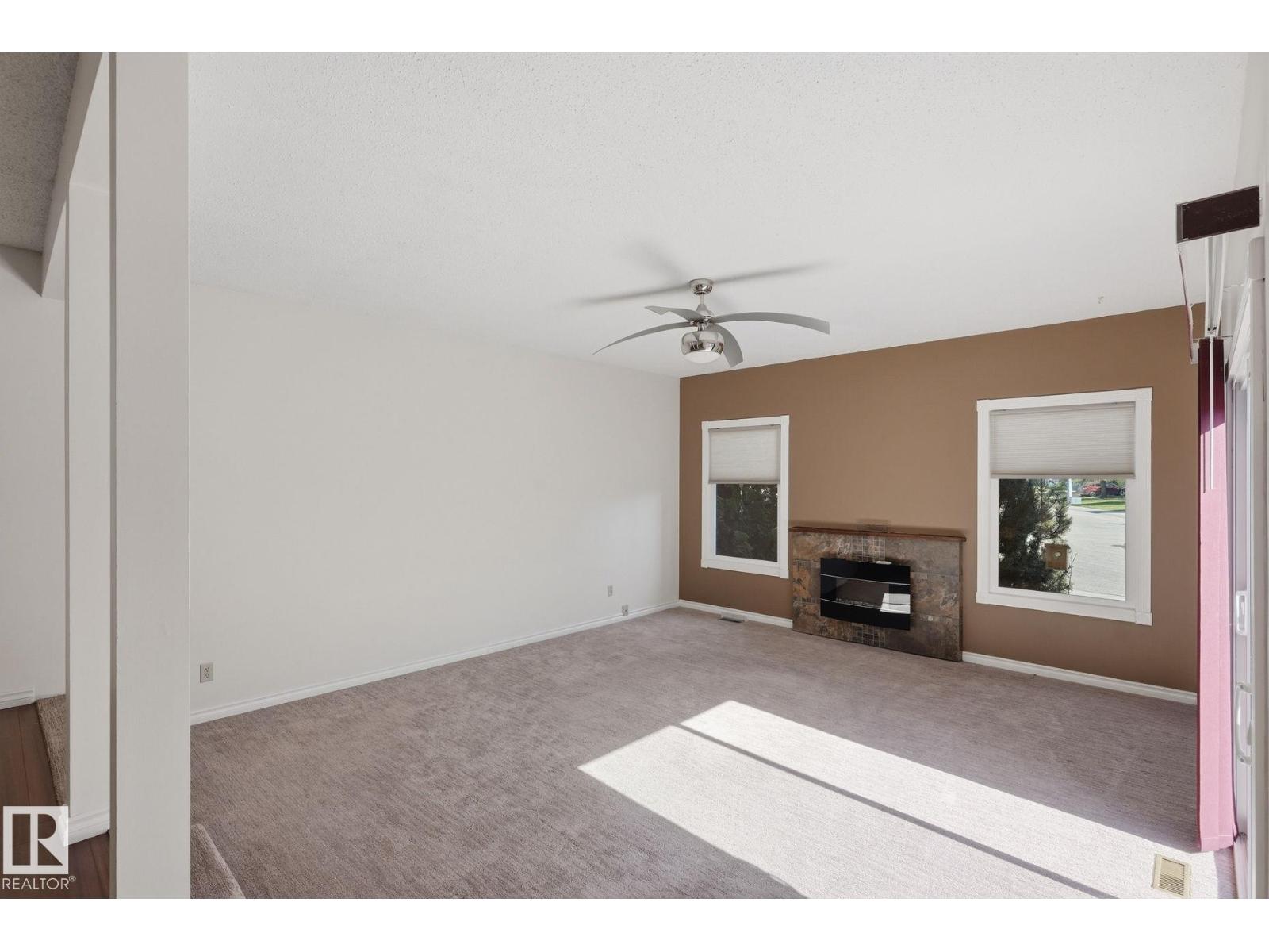 3612 44 ST - 6