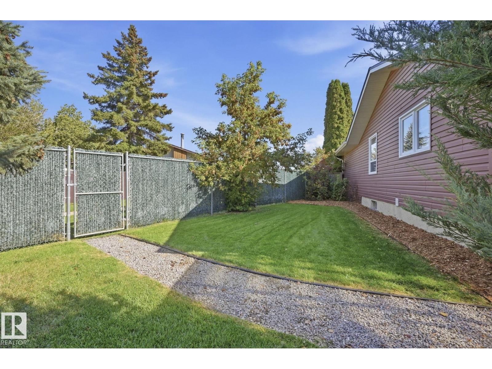 3612 44 ST - 28