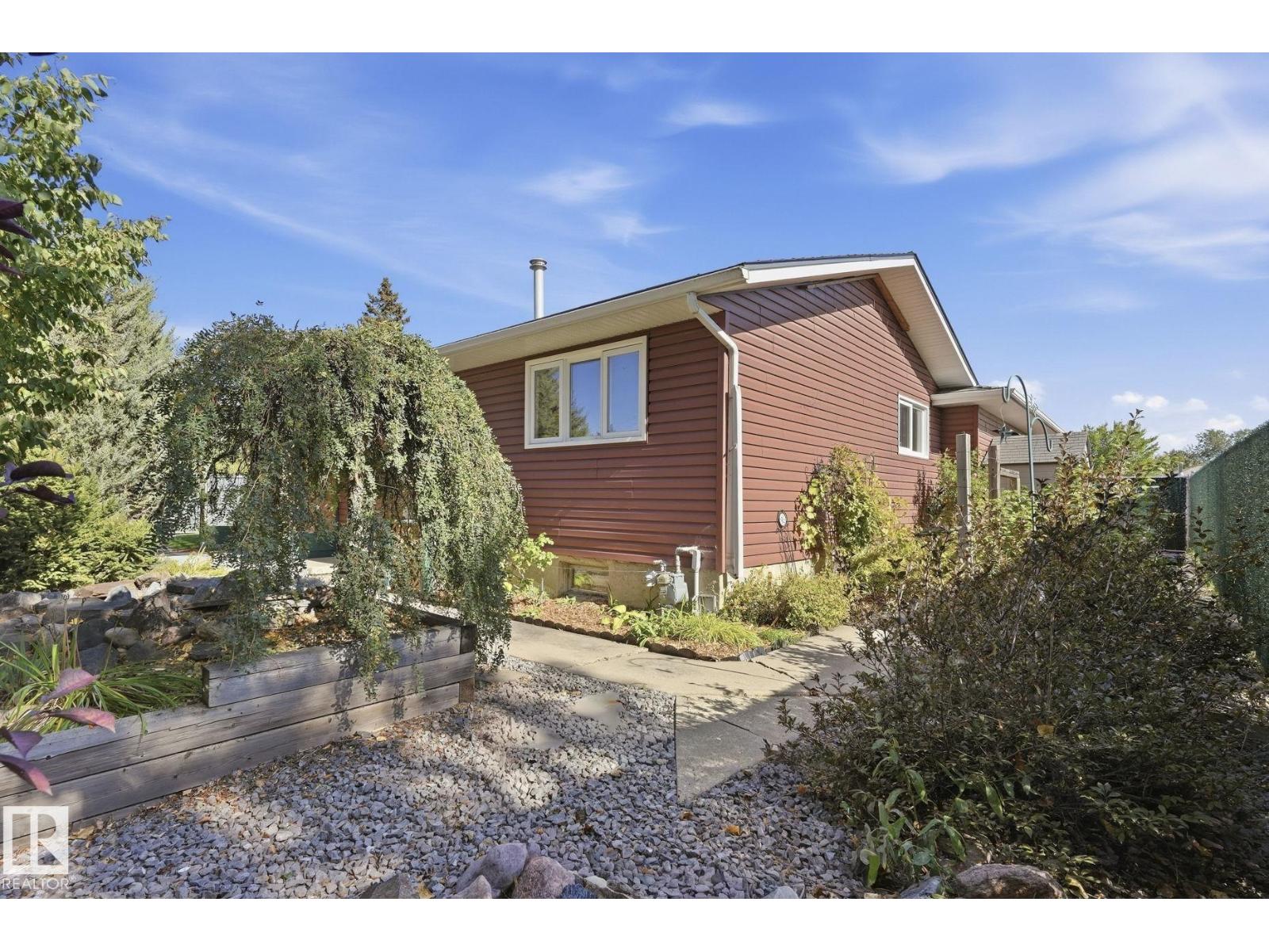 3612 44 ST - 27