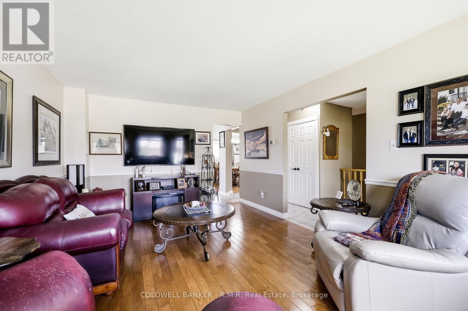 25 CEDAR COURT - Image 11