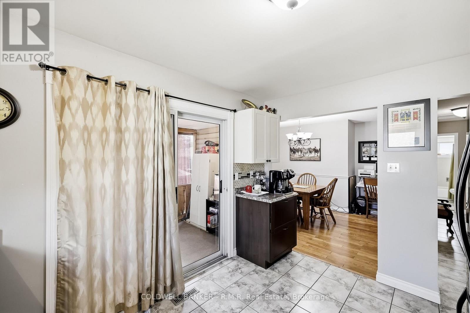 25 CEDAR COURT - Image 16