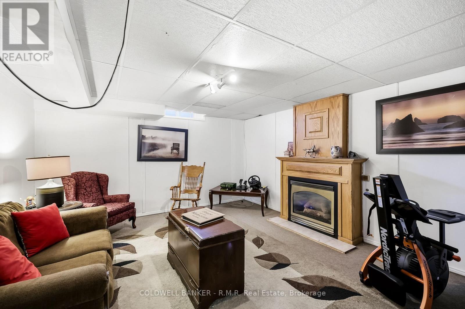 25 CEDAR COURT - 32