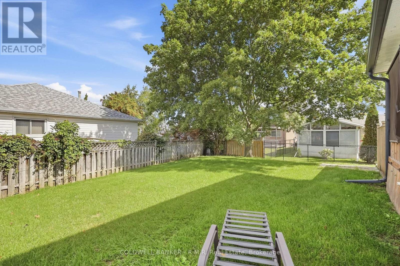25 CEDAR COURT - 45