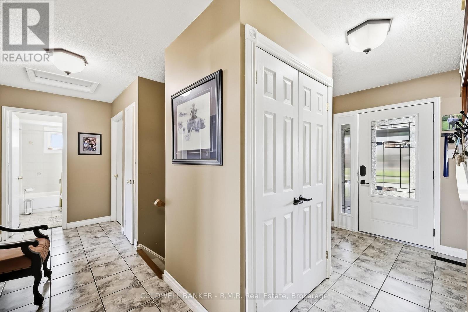 25 CEDAR COURT - Image 8