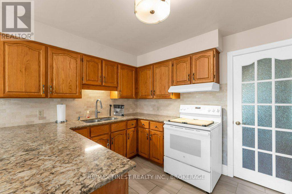 562 SYCAMORE STREET - 10