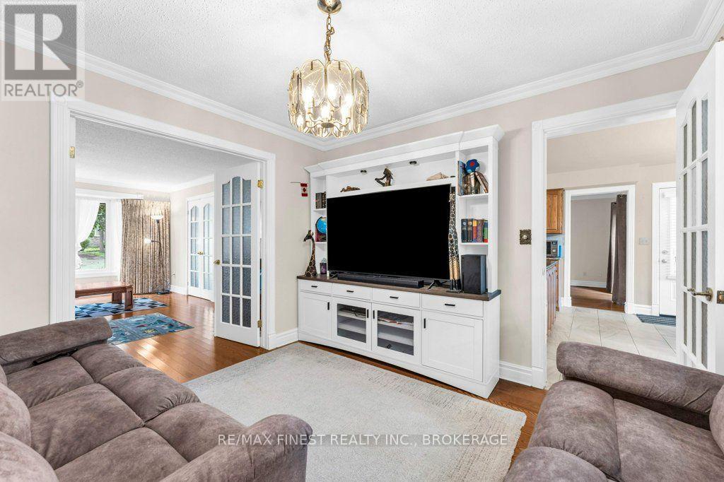 562 SYCAMORE STREET - 15