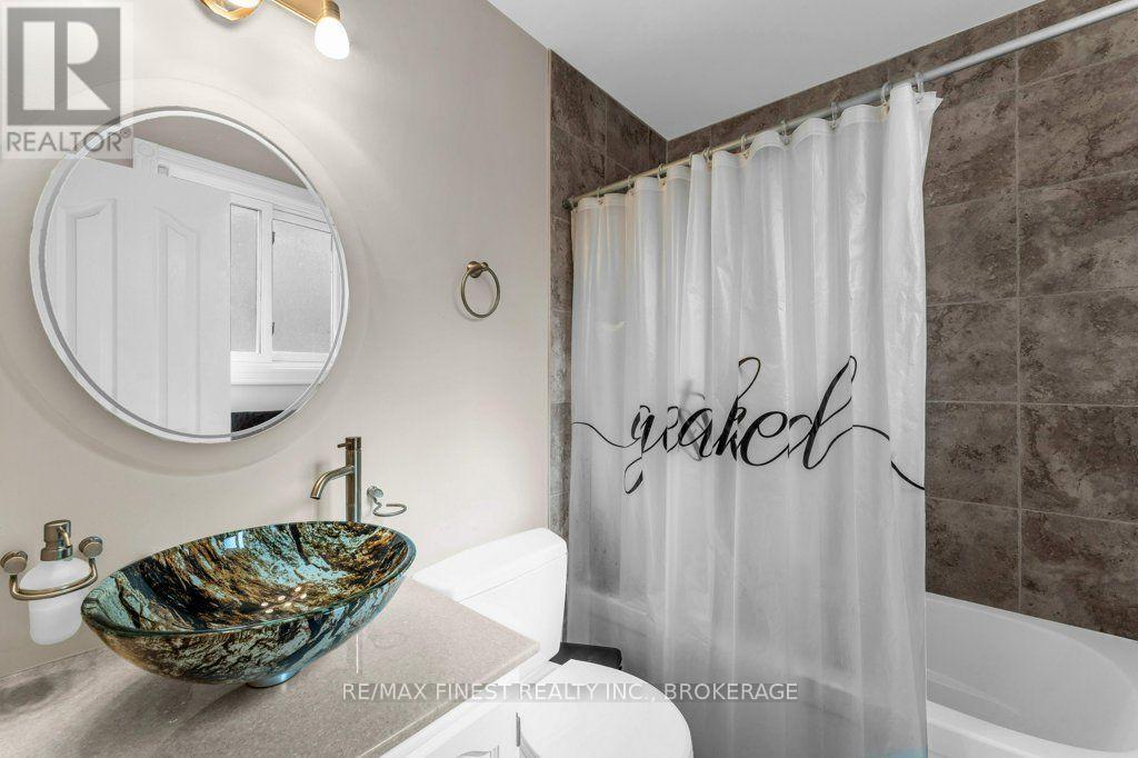 562 SYCAMORE STREET - 28