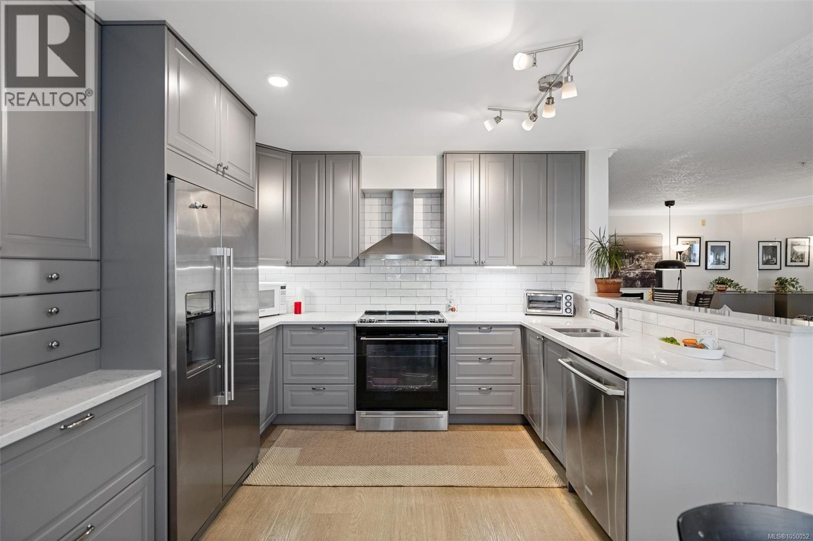 #21 405 Quebec St - 2