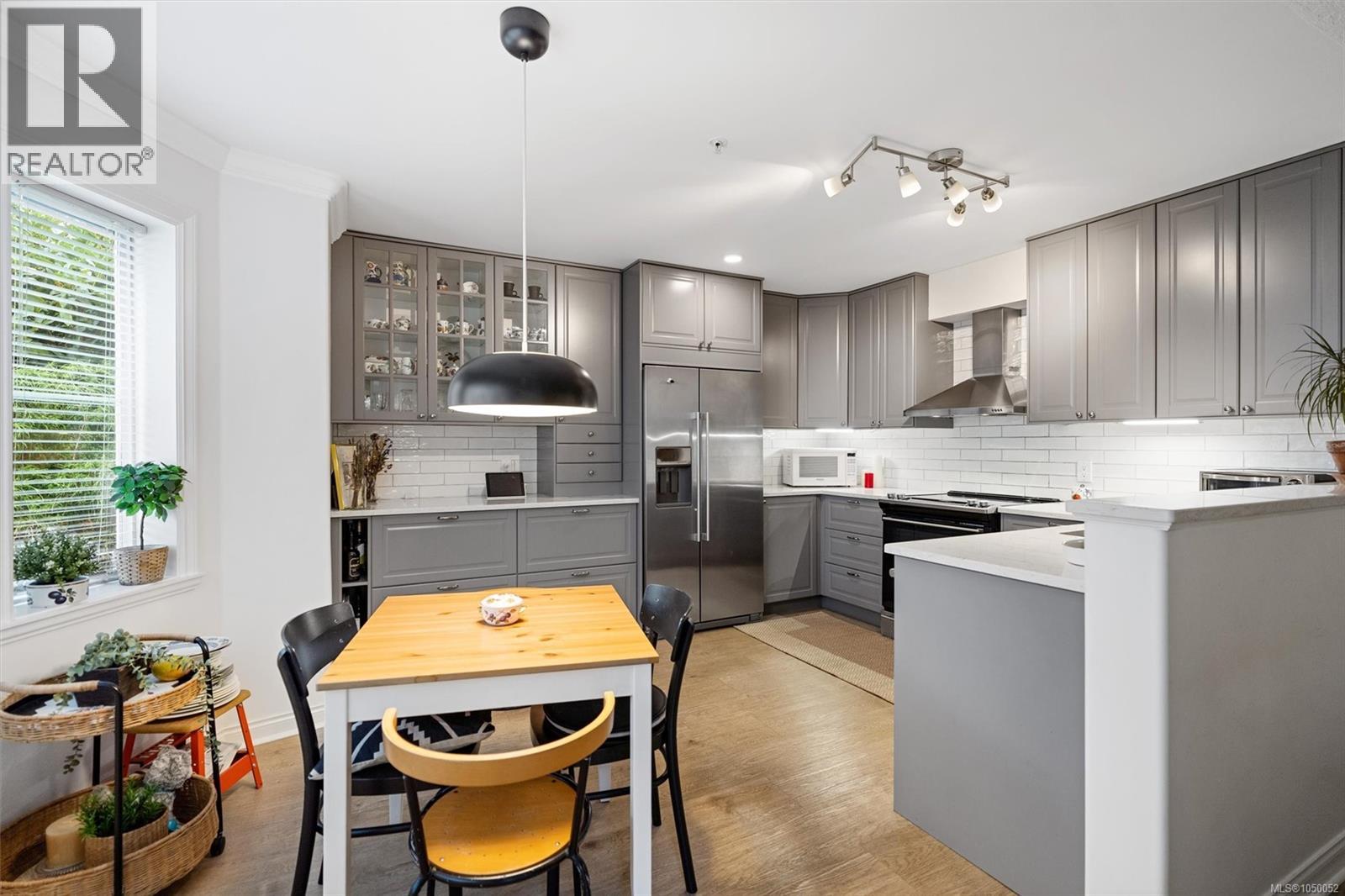 #21 405 Quebec St - 11