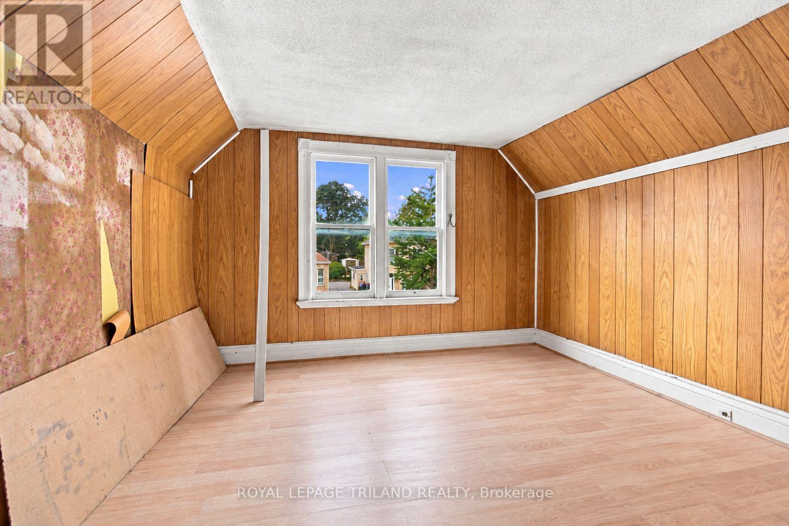 434 ENGLISH STREET - 29