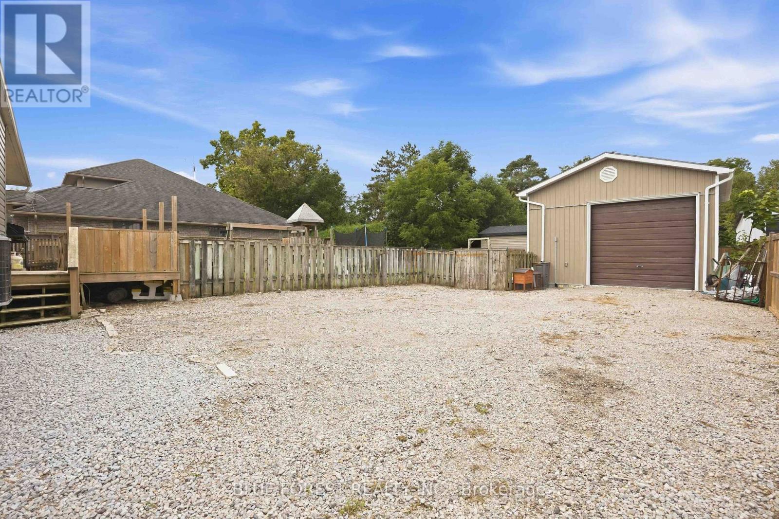 6 YORK STREET - Image 31