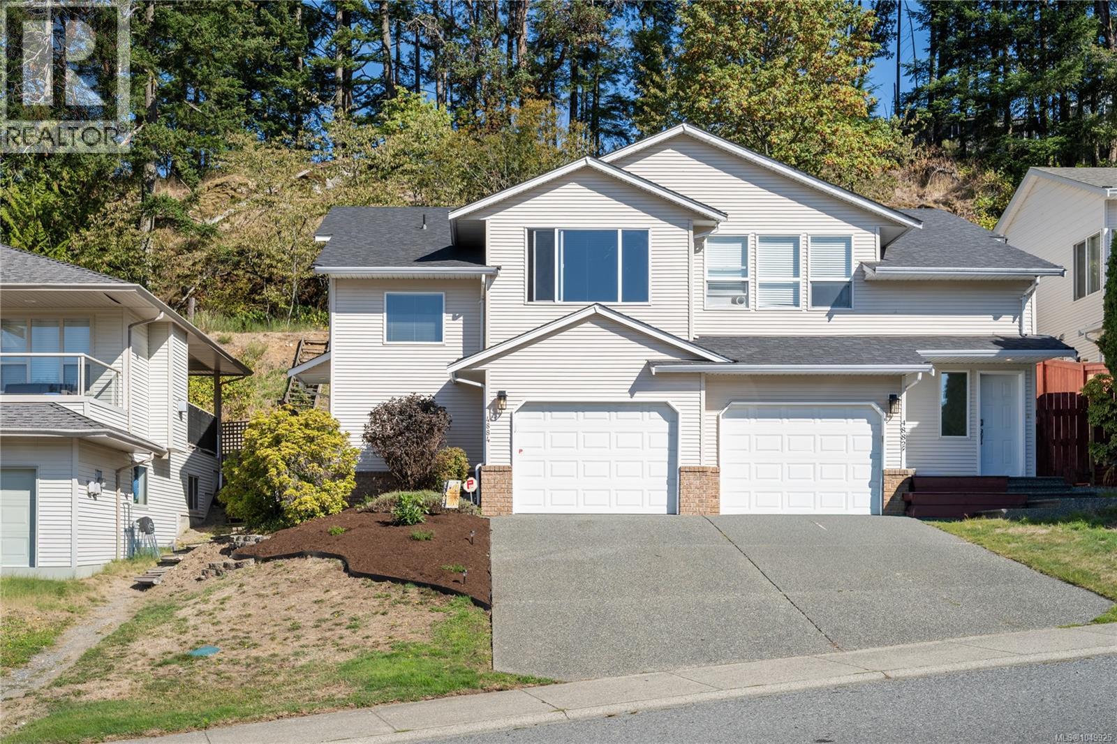 4884 Fairbrook Cres - 1