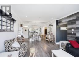 98 Sullivan Avenue thumbnail 13