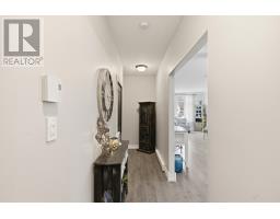 98 Sullivan Avenue thumbnail 17