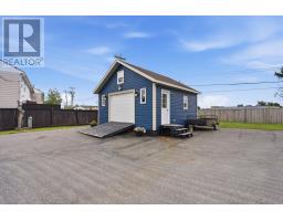 98 Sullivan Avenue thumbnail 3