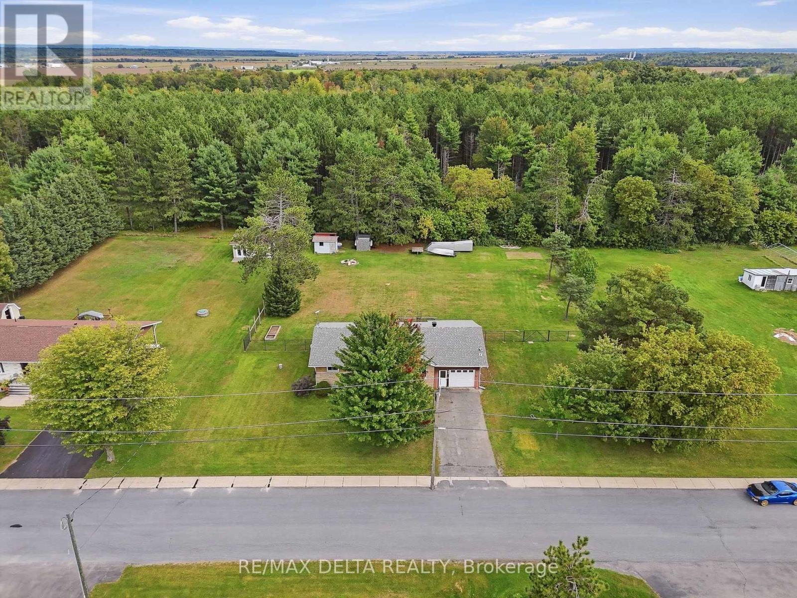 836 CARTIER STREET - 31