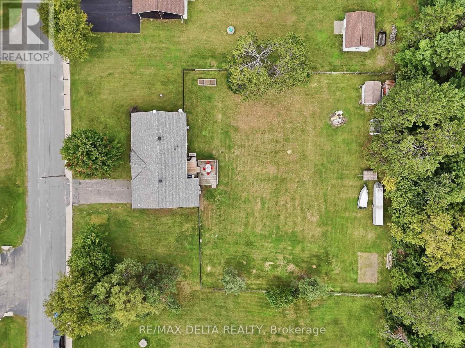 836 CARTIER STREET - Image 33