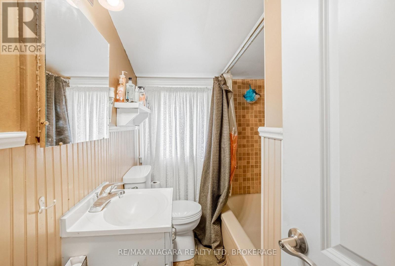 509 LINCOLN STREET, Welland (Lincoln/Crowland) — photo 24
