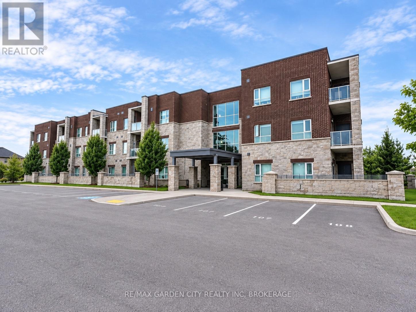 304 - 529 SOUTH PELHAM ROAD