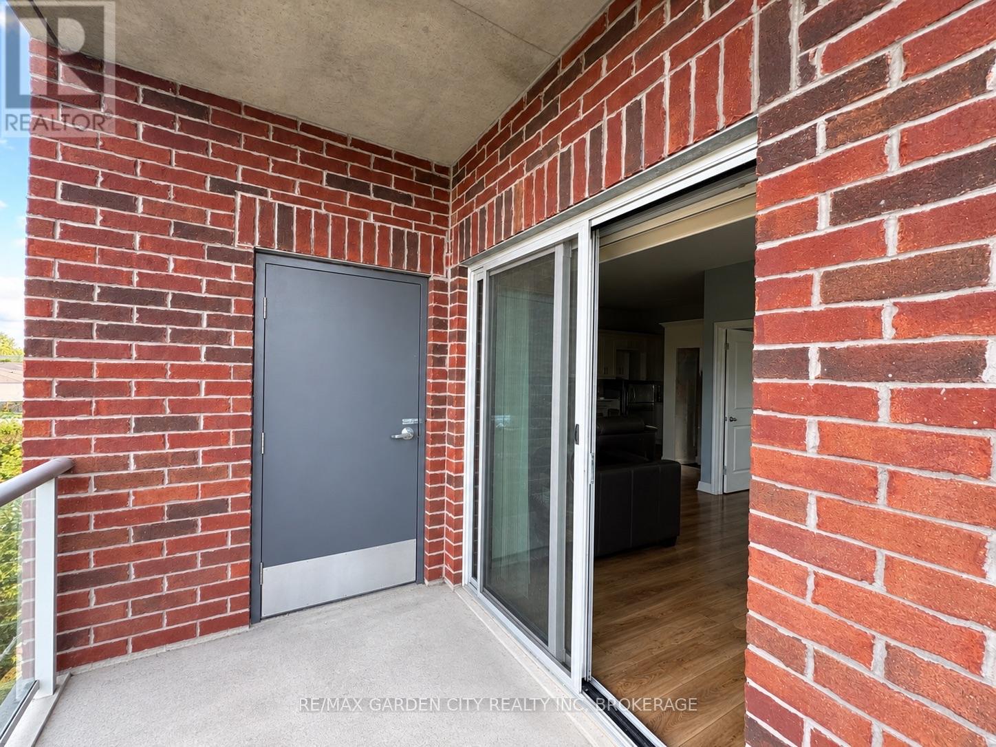 #304 529 SOUTH PELHAM ROAD - 24