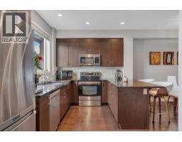 4pc Bathroom - 72 Redstone Common Ne, Calgary, AB T3N0K1 Photo 7