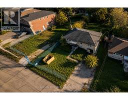 387a Hounslow Avenue, Toronto, ON M2R1H7 Photo 8