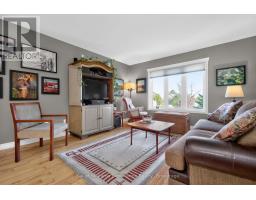 Bedroom 2 - 53 Therrien Court, Penetanguishene, ON L9M1P6 Photo 8