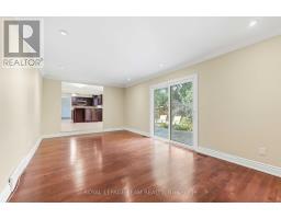 19 Amberwood Crescent, Ottawa, ON K2E7B7 Photo 15