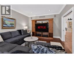 Family room - 324 Oakridge Court, Oakville, ON L6H5T9 Photo 17