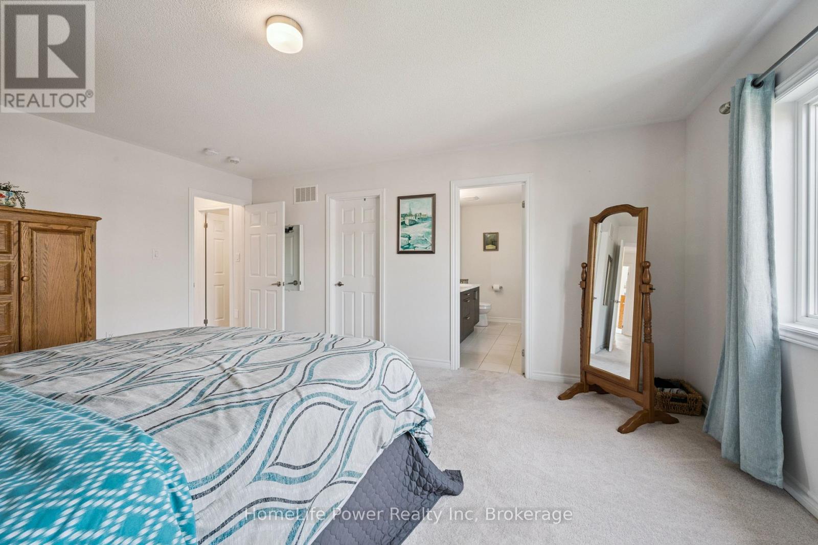 54 ELLIOT AVENUE E - Image 23