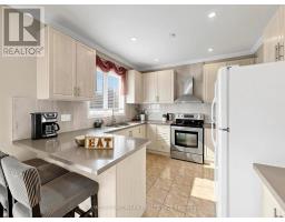 35 Sanderson Road, Markham, ON L6C2V4 Photo 12