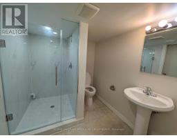 Bsmt - 460 Menczel Crescent, Newmarket, ON L3X2P6 Photo 6
