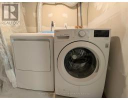 Bsmt - 460 Menczel Crescent, Newmarket, ON L3X2P6 Photo 7