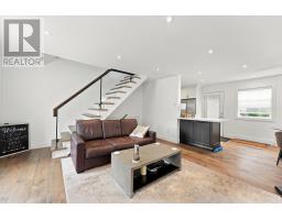 52 Centre Street, Aurora, ON L4G1J8 Photo 9